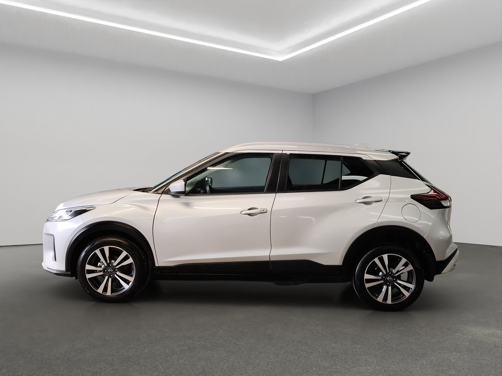 2025 Nissan Kicks VUD 5 pts. Play Advance, 1.6l, CVT, RA-17 (línea nueva)