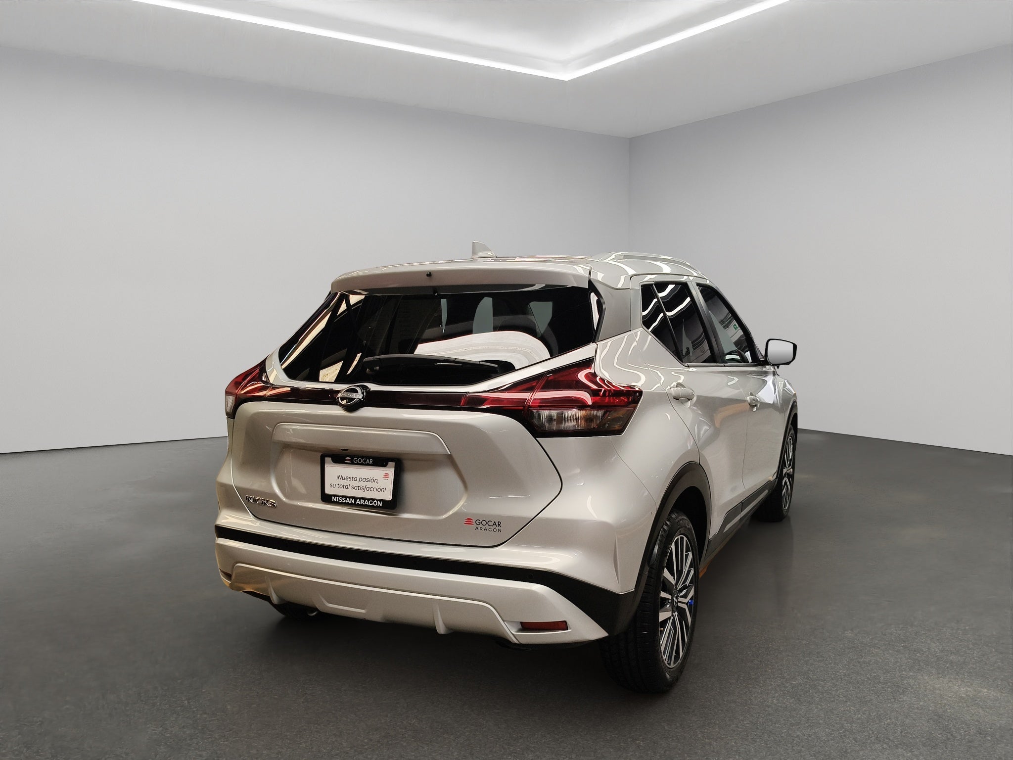 2023 Nissan Kicks VUD 5 pts. Platinum, 1.6l, TA, a/ac. Aut., piel, GPS, RA-18