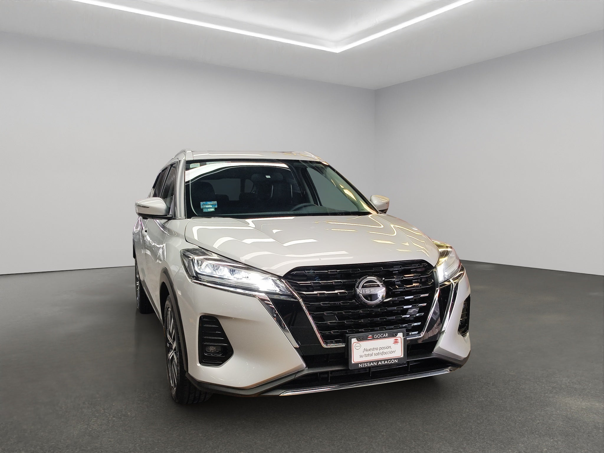 2023 Nissan Kicks VUD 5 pts. Platinum, 1.6l, TA, a/ac. Aut., piel, GPS, RA-18