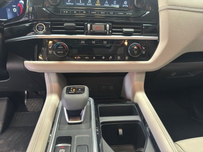 2024 Nissan Pathfinder VUD 5 pts. Platinum, 3.5l, TA, piel premium, RA-20, 4x4