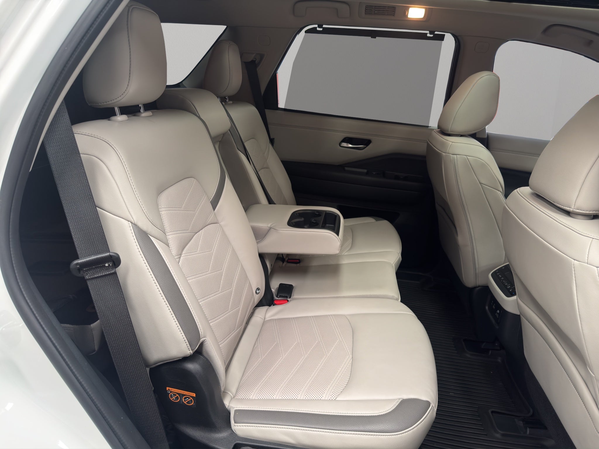 2024 Nissan Pathfinder VUD 5 pts. Platinum, 3.5l, TA, piel premium, RA-20, 4x4