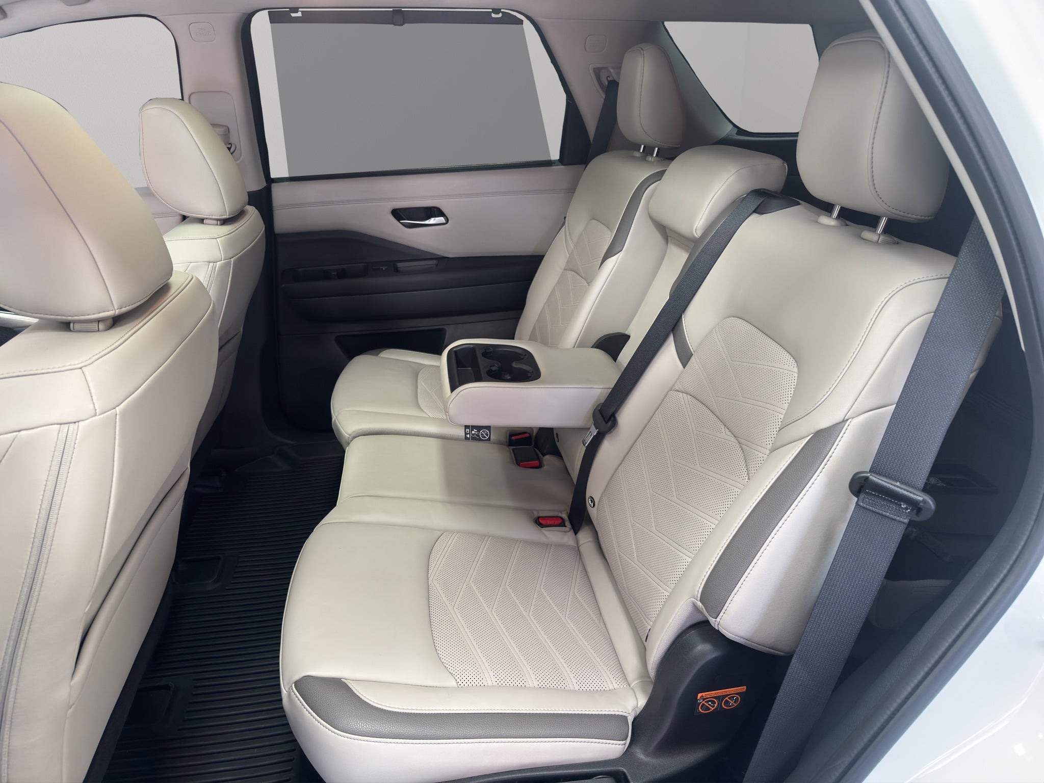 2024 Nissan Pathfinder VUD 5 pts. Platinum, 3.5l, TA, piel premium, RA-20, 4x4