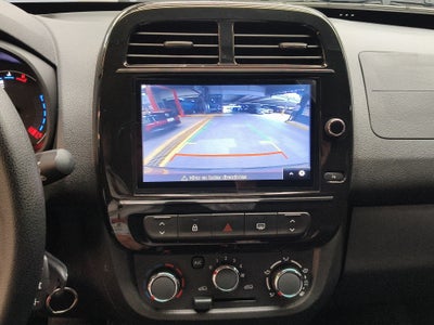 2025 Renault Kwid 5 pts. HB Iconic, TM5, a/ac., pantalla touch 8