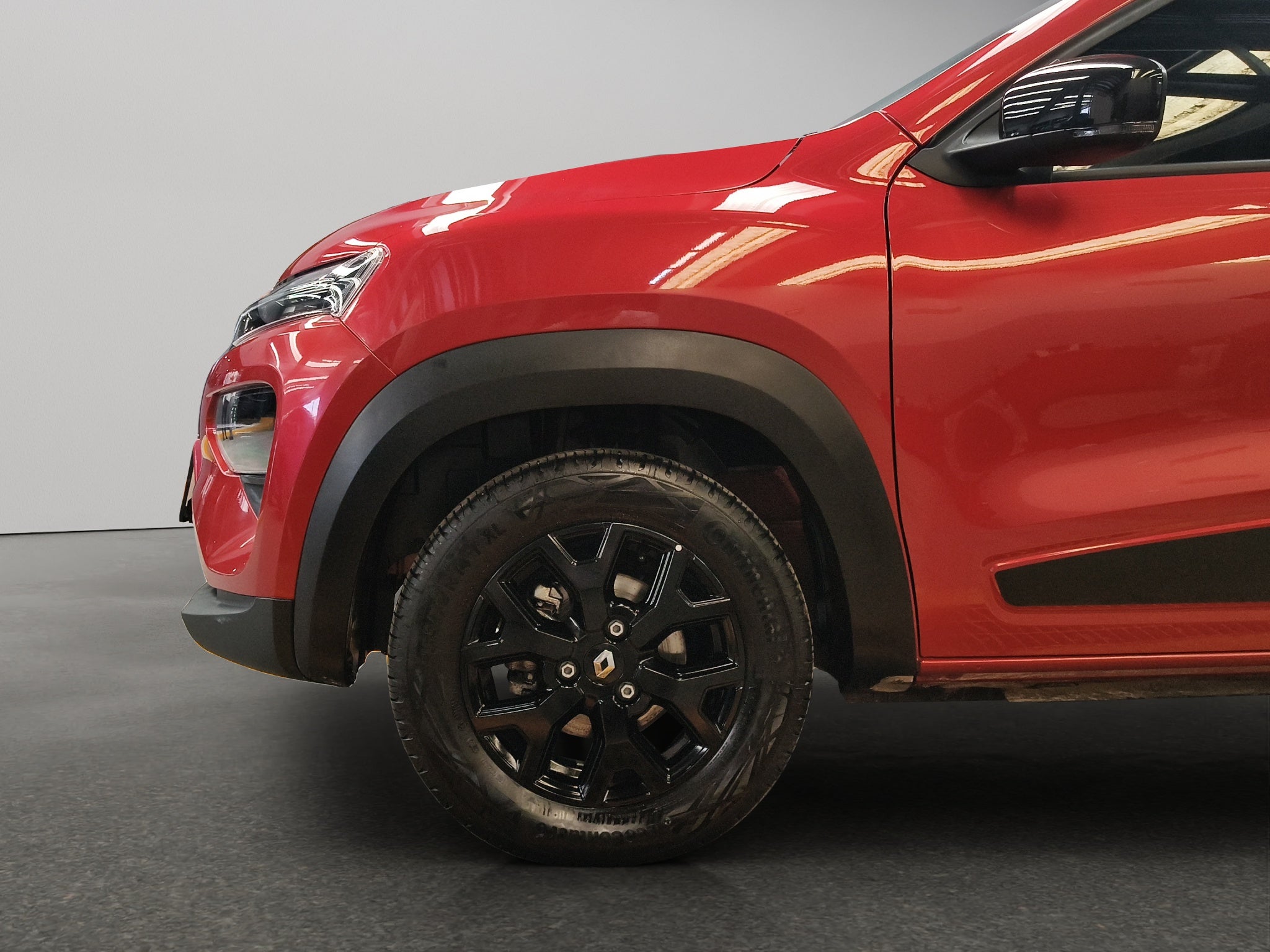 2025 Renault Kwid 5 pts. HB Iconic, TM5, a/ac., pantalla touch 8
