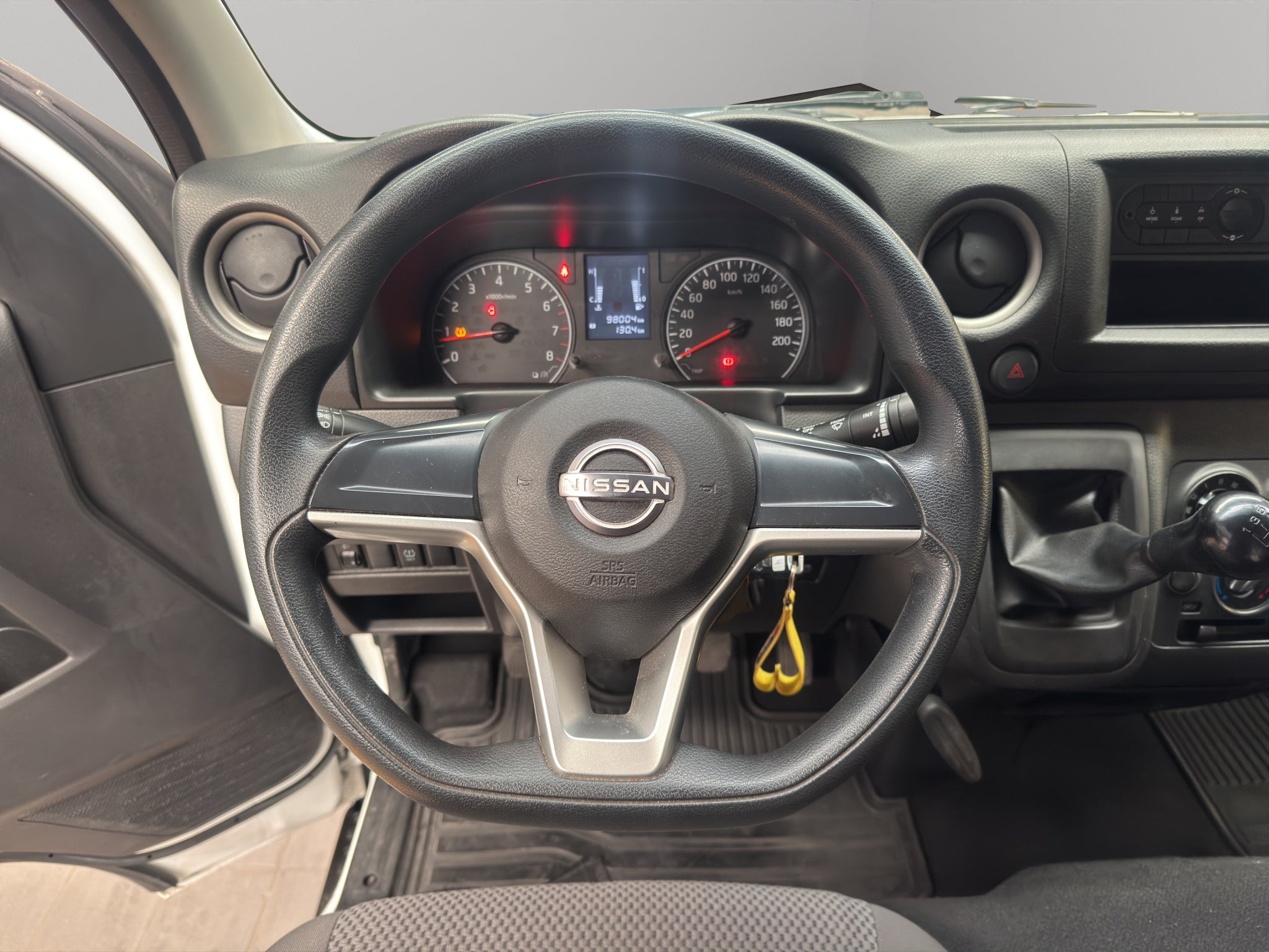 2024 Nissan Comerciales Urvan Panel 4 pts. Amplia, TM5, a/ac.