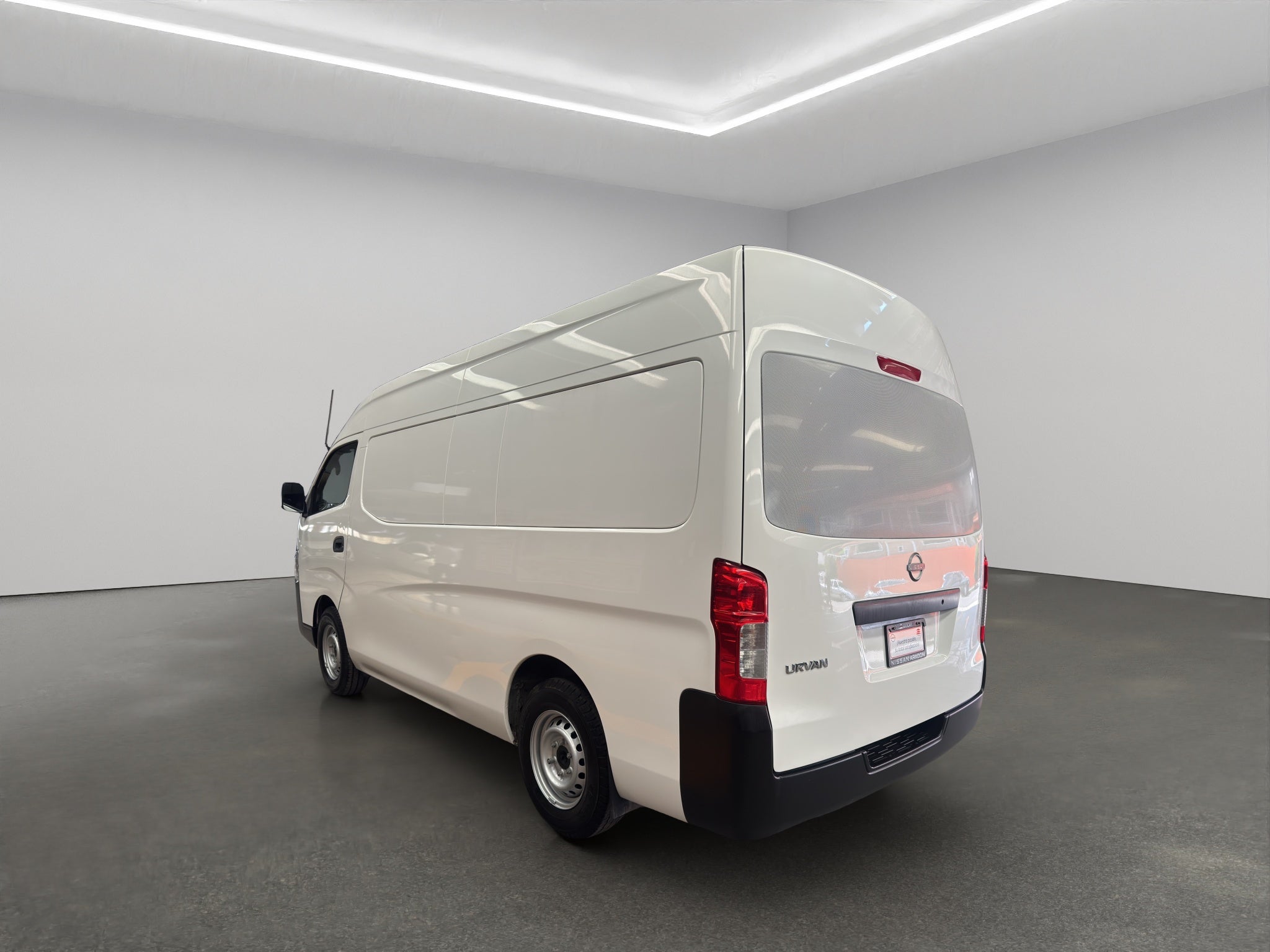 2024 Nissan Comerciales Urvan Panel 4 pts. Amplia, TM5, a/ac.