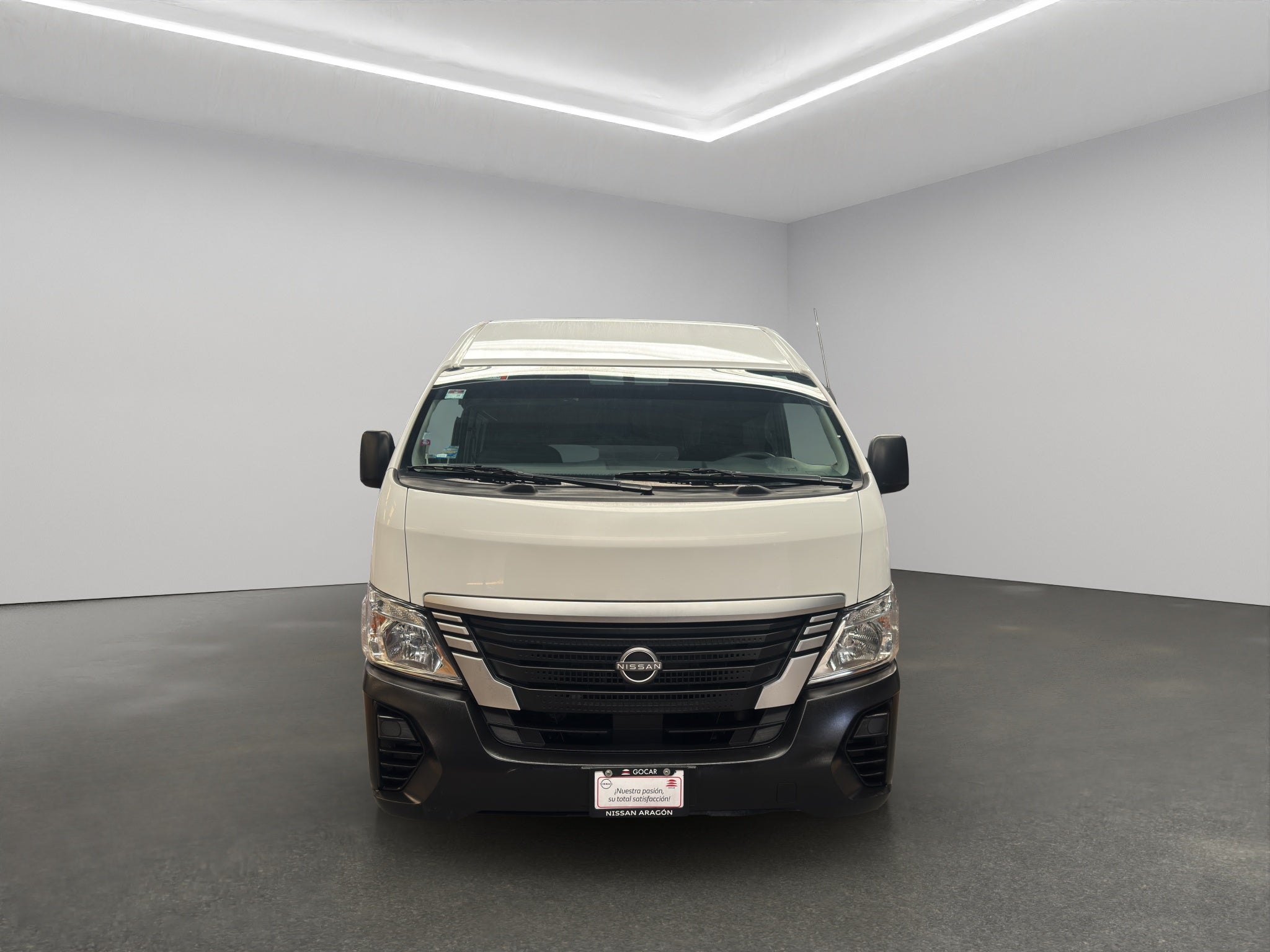 2024 Nissan Comerciales Urvan Panel 4 pts. Amplia, TM5, a/ac.