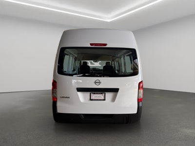 2025 Nissan Comerciales Urvan Panel 4 pts. Amplia con ventanas, TM5