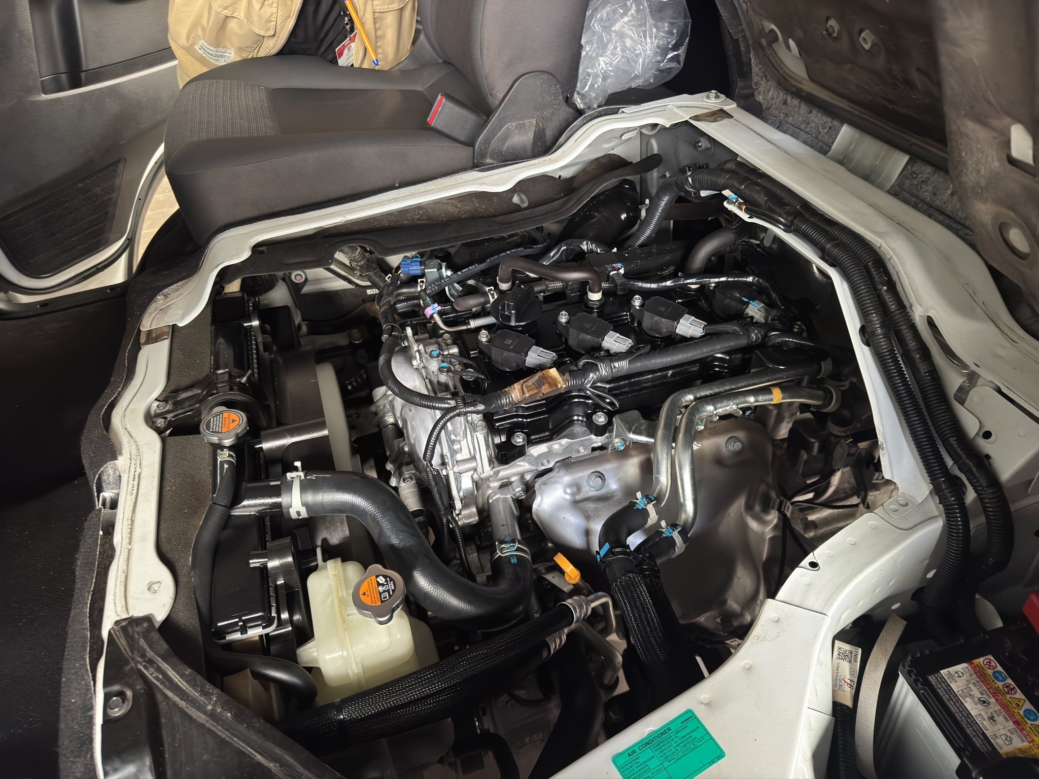 2024 Nissan Comerciales Urvan Panel 4 pts. Amplia, TM5, a/ac.