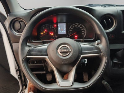 2025 Nissan Comerciales Urvan Panel 4 pts. Amplia, TM5, a/ac.