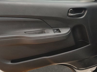 2025 Nissan Comerciales Urvan Panel 4 pts. Amplia, TM5, a/ac.