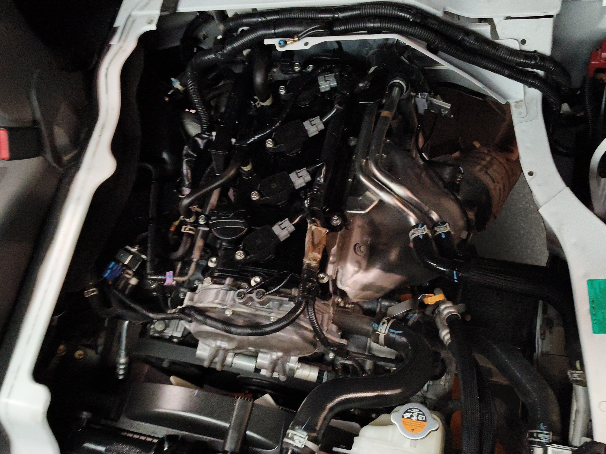 2025 Nissan Comerciales Urvan Panel 4 pts. Amplia, TM5, a/ac.
