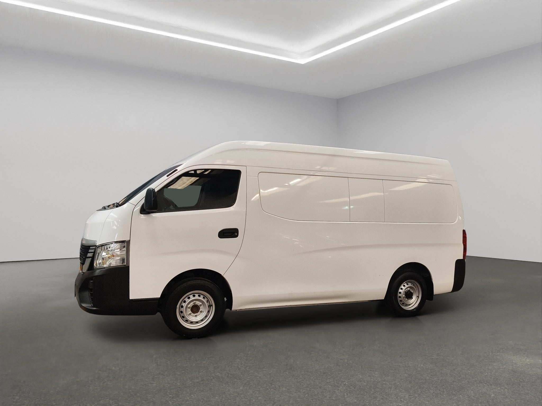 2025 Nissan Comerciales Urvan Panel 4 pts. Amplia, TM5, a/ac.