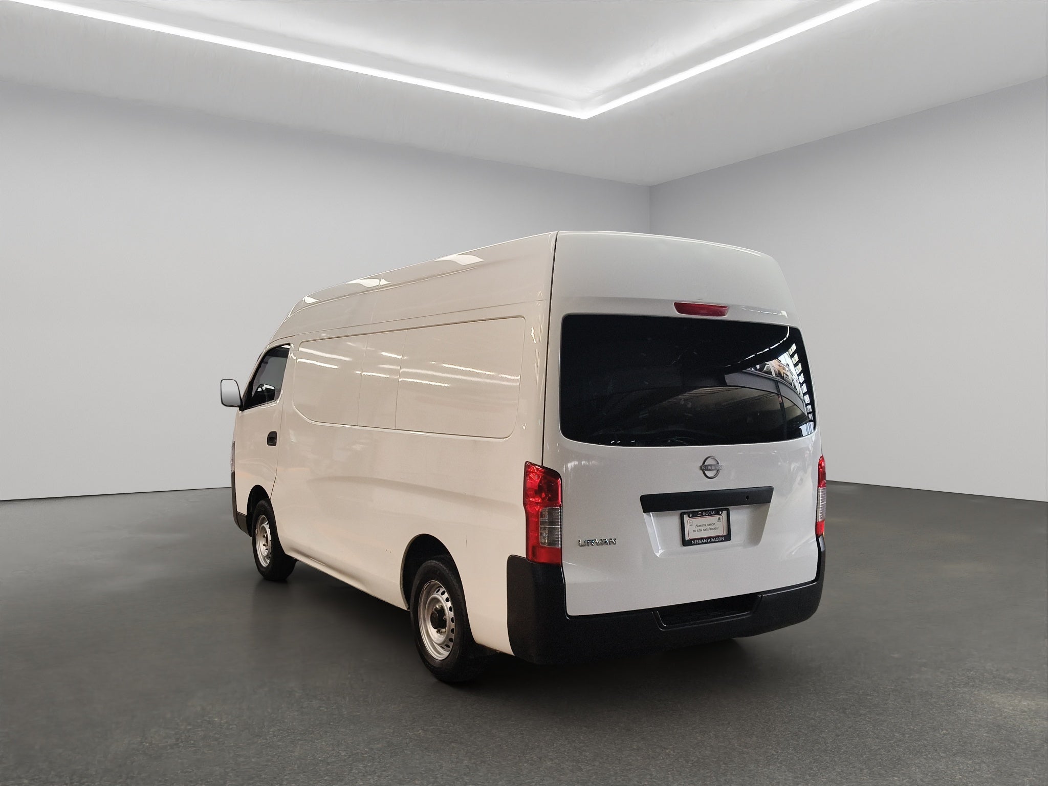 2025 Nissan Comerciales Urvan Panel 4 pts. Amplia, TM5, a/ac.