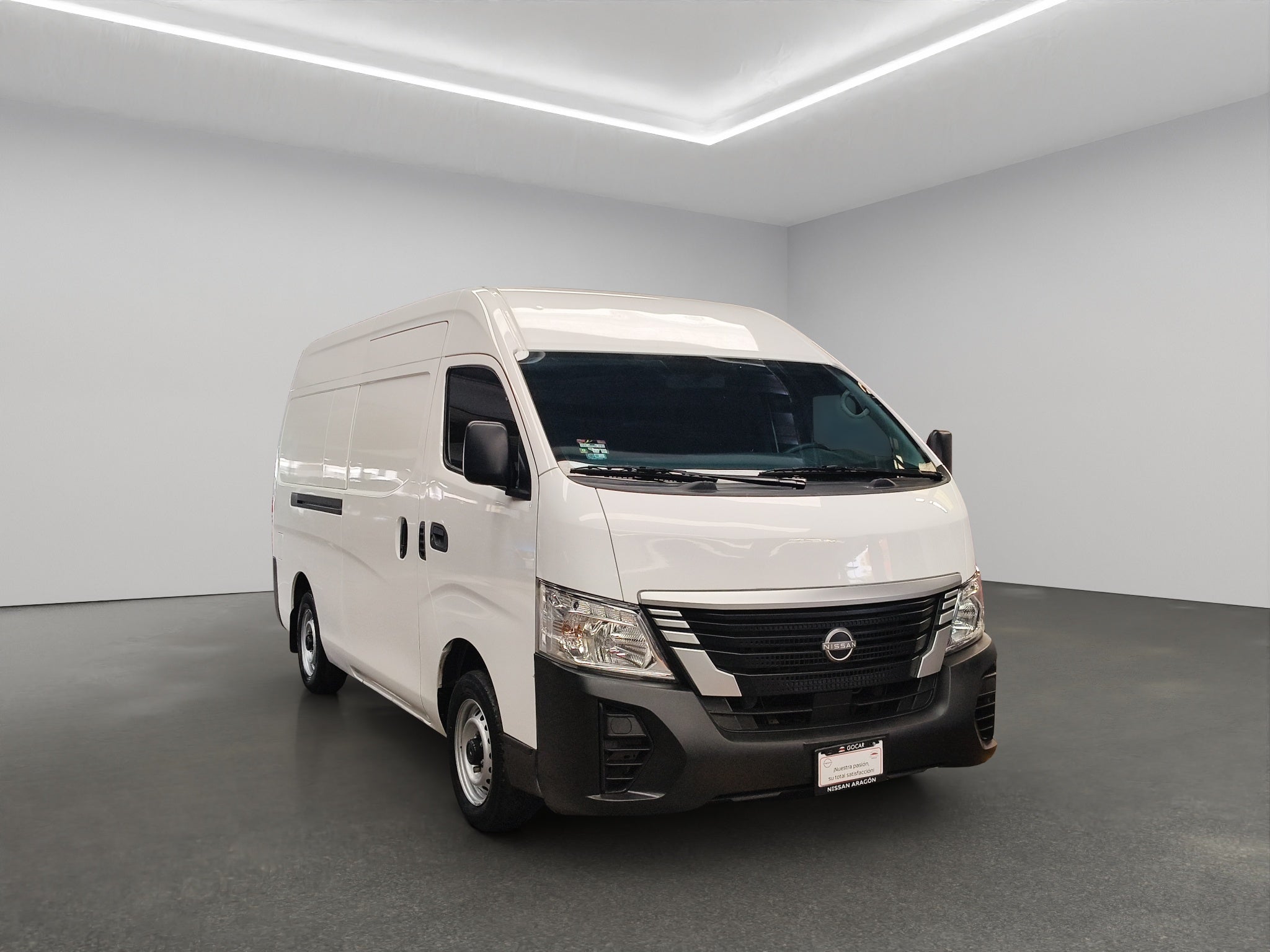 2025 Nissan Comerciales Urvan Panel 4 pts. Amplia, TM5, a/ac.