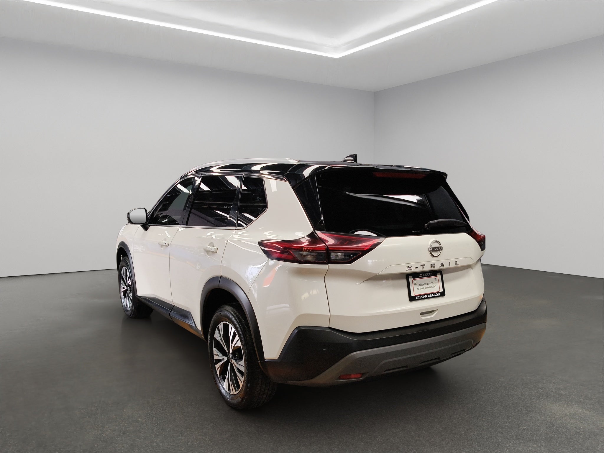 2023 Nissan X-Trail VUD 5 pts. Exclusive, TA, piel, RA-18 (línea nueva)