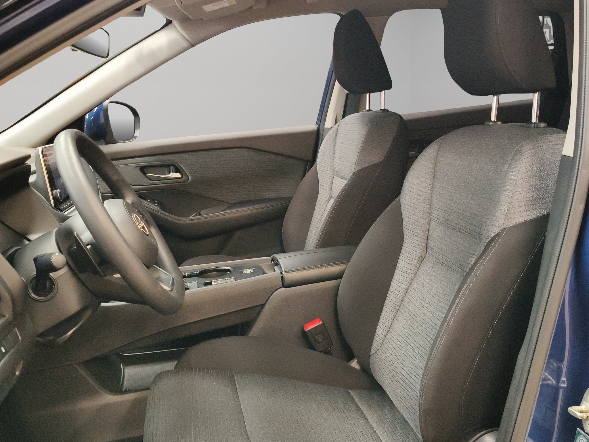 2023 Nissan X-Trail VUD 5 pts. Advance, TA, RA-17 (línea nueva)