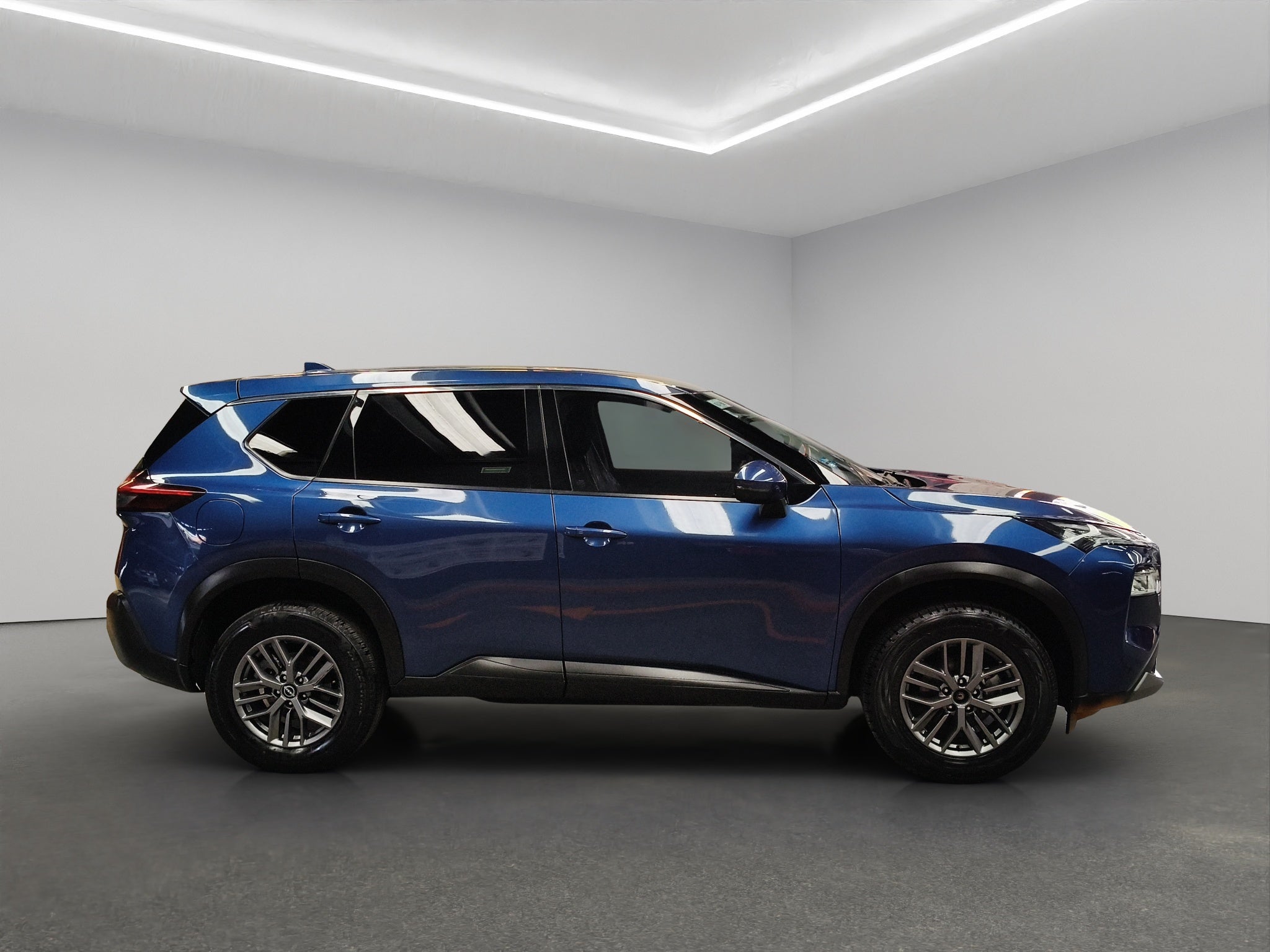 2023 Nissan X-Trail VUD 5 pts. Advance, TA, RA-17 (línea nueva)
