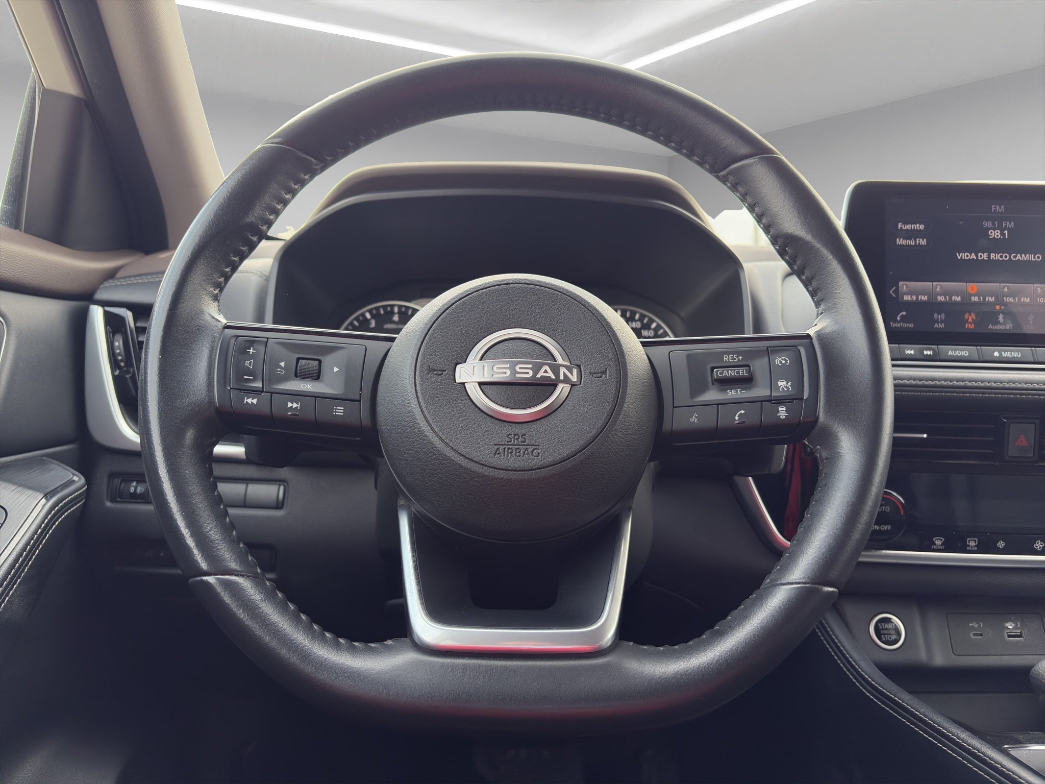 2024 Nissan X-Trail VUD 5 pts. Exclusive, TA, piel, RA-18