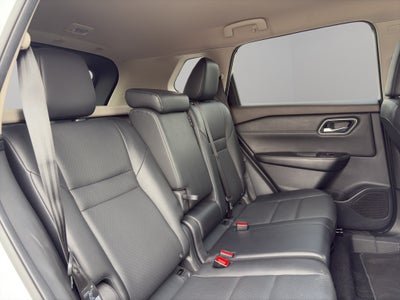 2024 Nissan X-Trail VUD 5 pts. Exclusive, TA, piel, RA-18