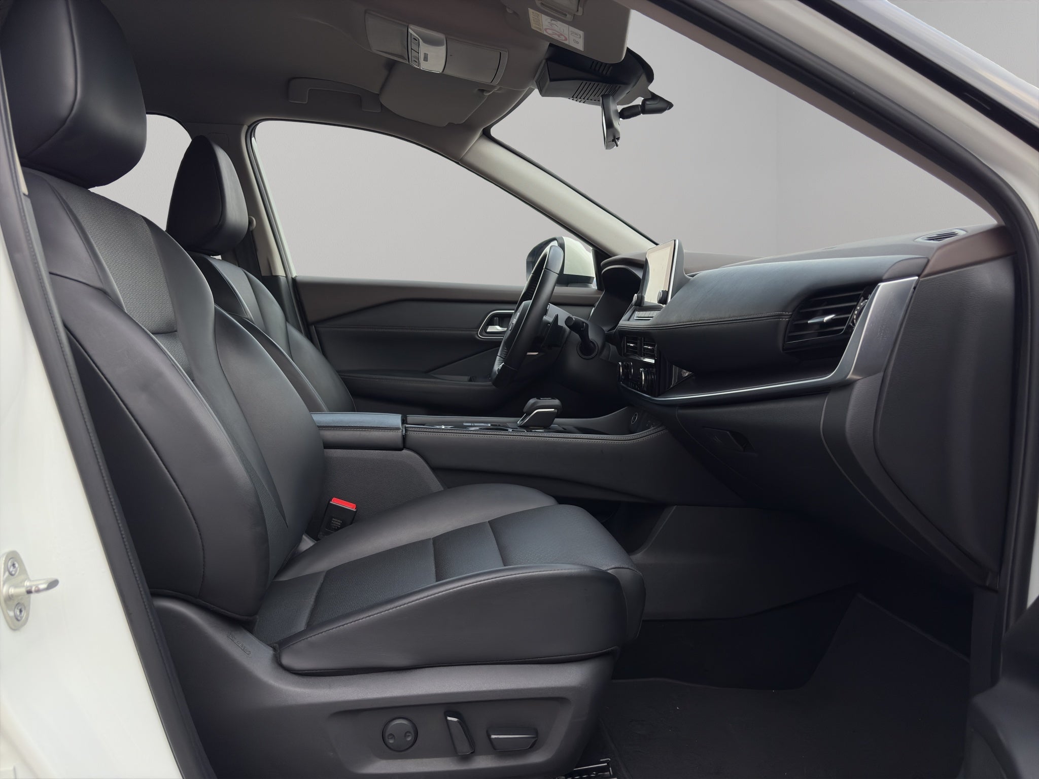 2024 Nissan X-Trail VUD 5 pts. Exclusive, TA, piel, RA-18