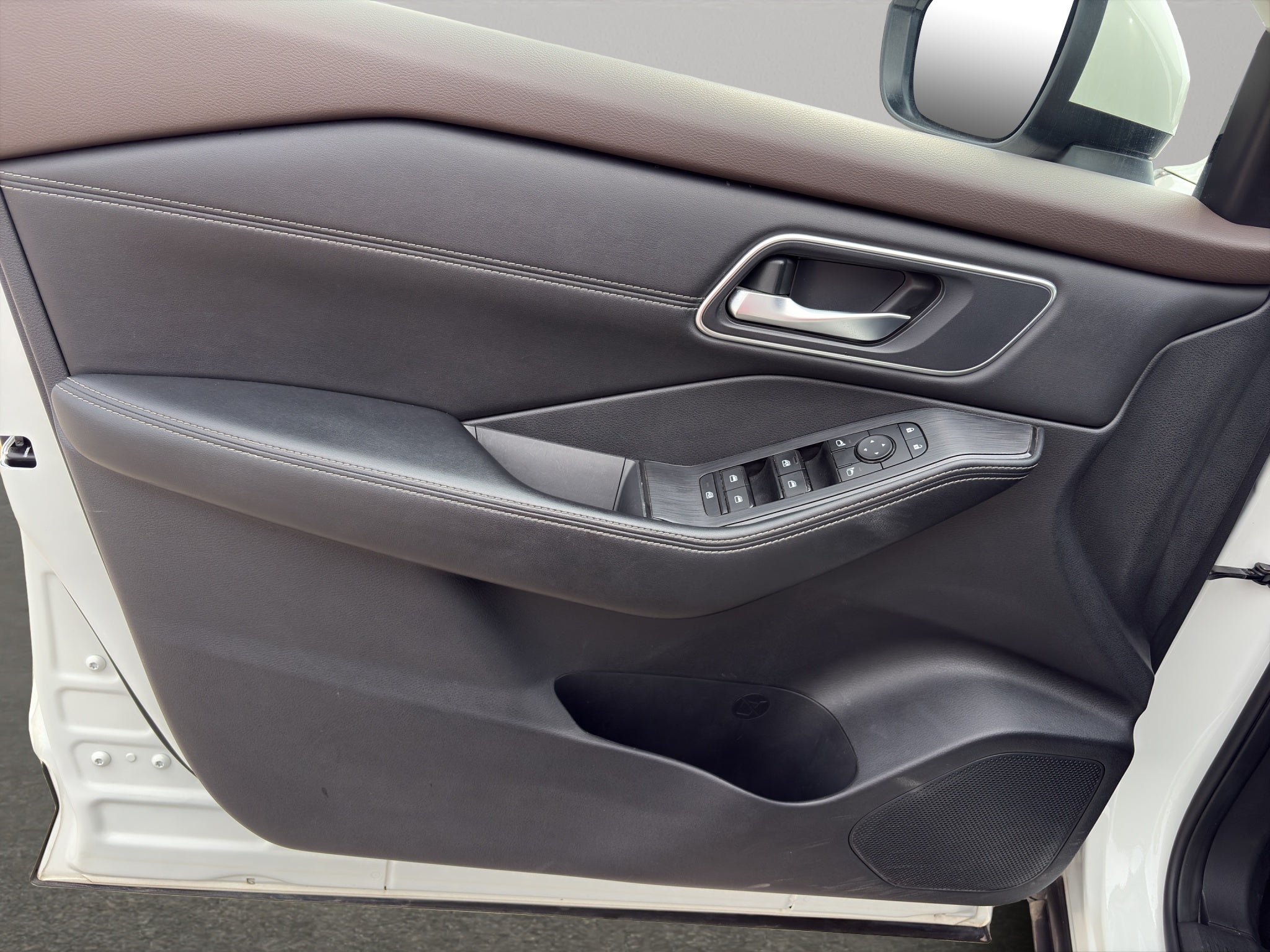 2024 Nissan X-Trail VUD 5 pts. Exclusive, TA, piel, RA-18