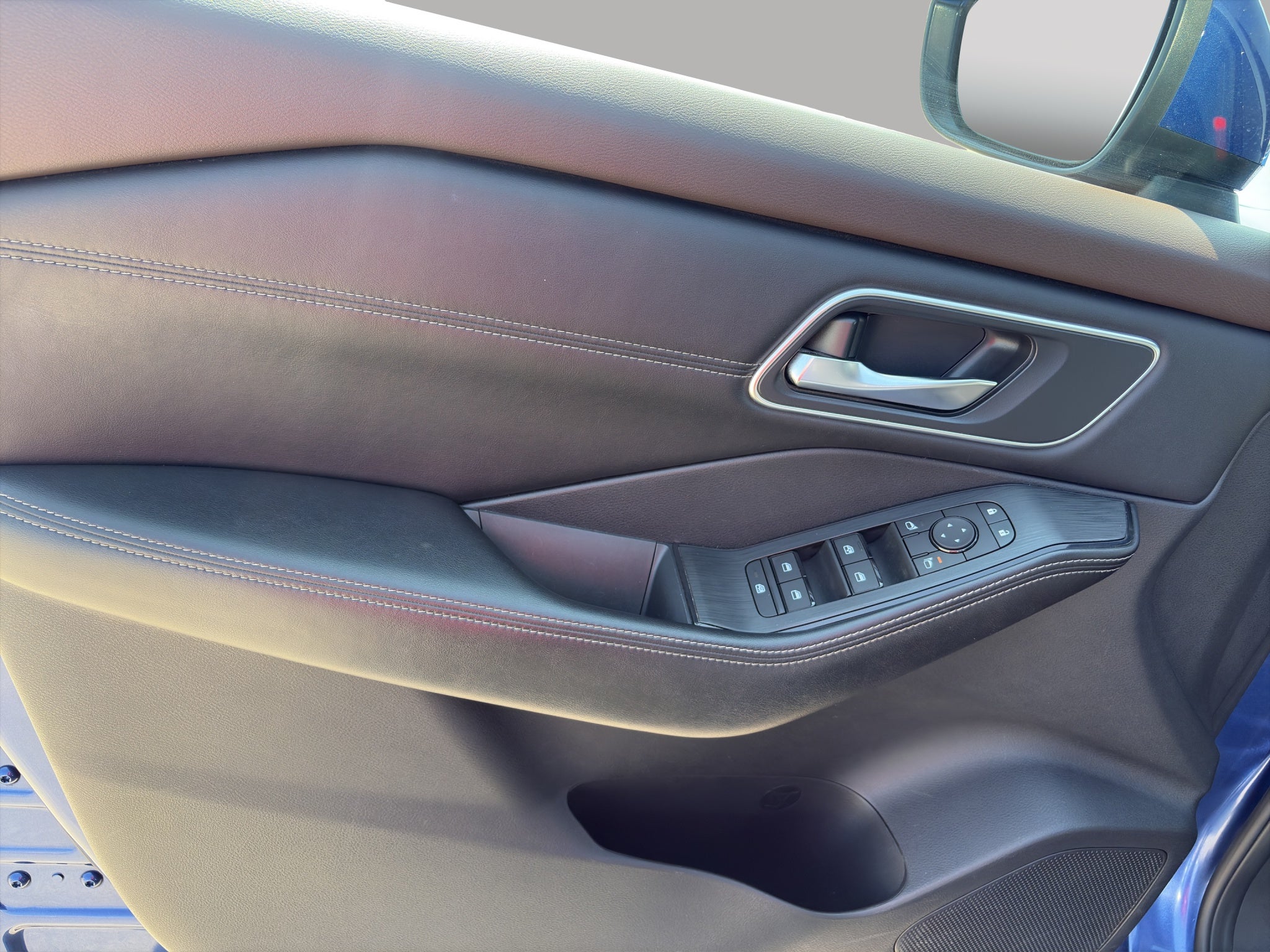 2024 Nissan X-Trail VUD 5 pts. Exclusive, TA, piel, RA-18