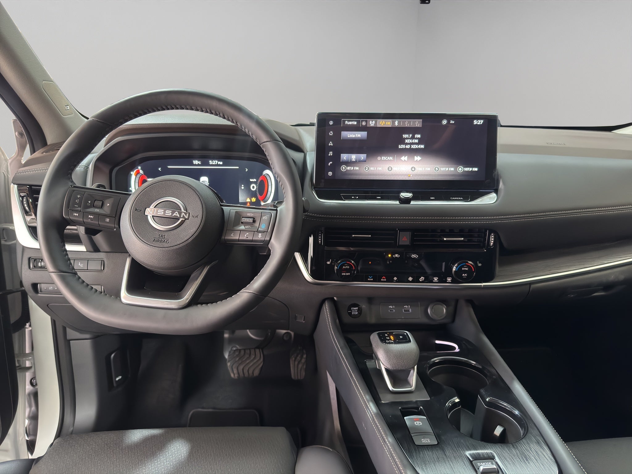 2026 Nissan X-Trail VUD 5 pts. Platinum Plus, TA, piel, QCP, GPS, ADAS, RA-19