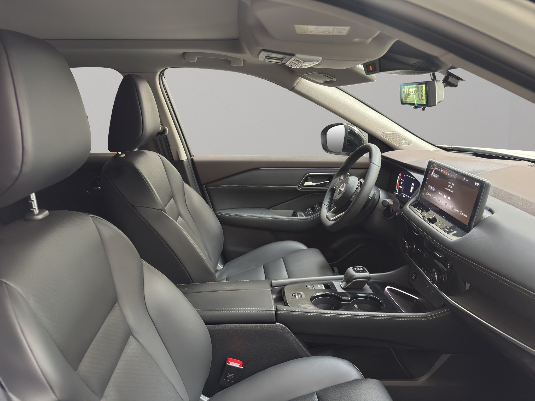 2026 Nissan X-Trail VUD 5 pts. Platinum Plus, TA, piel, QCP, GPS, ADAS, RA-19