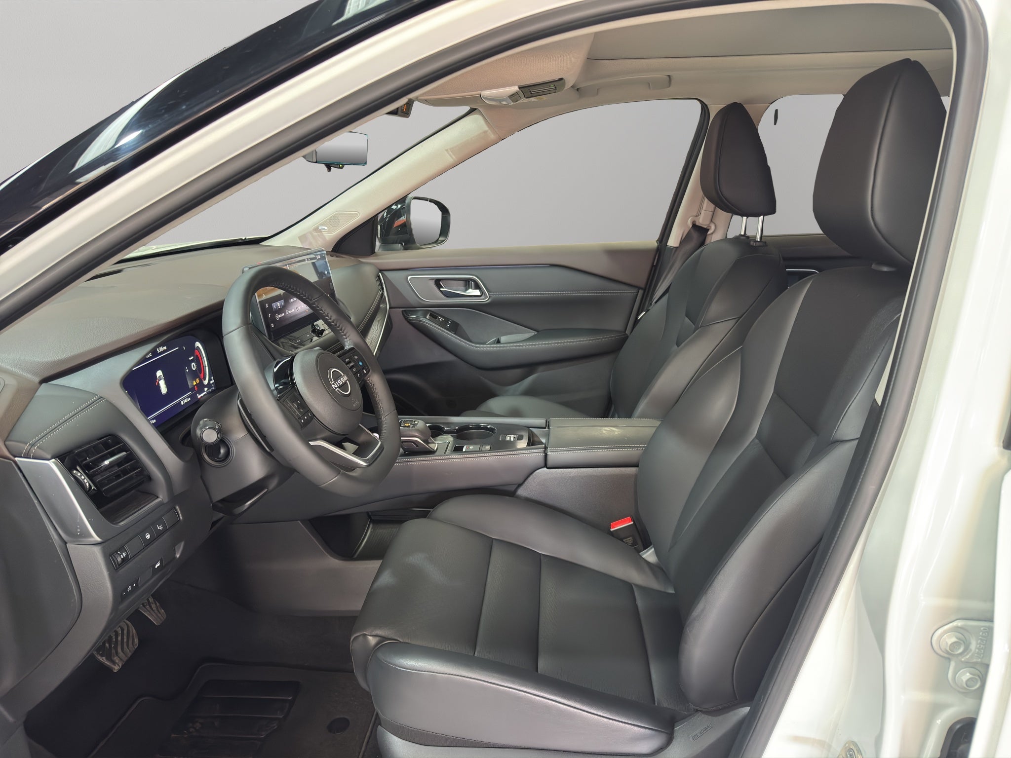 2026 Nissan X-Trail VUD 5 pts. Platinum Plus, TA, piel, QCP, GPS, ADAS, RA-19