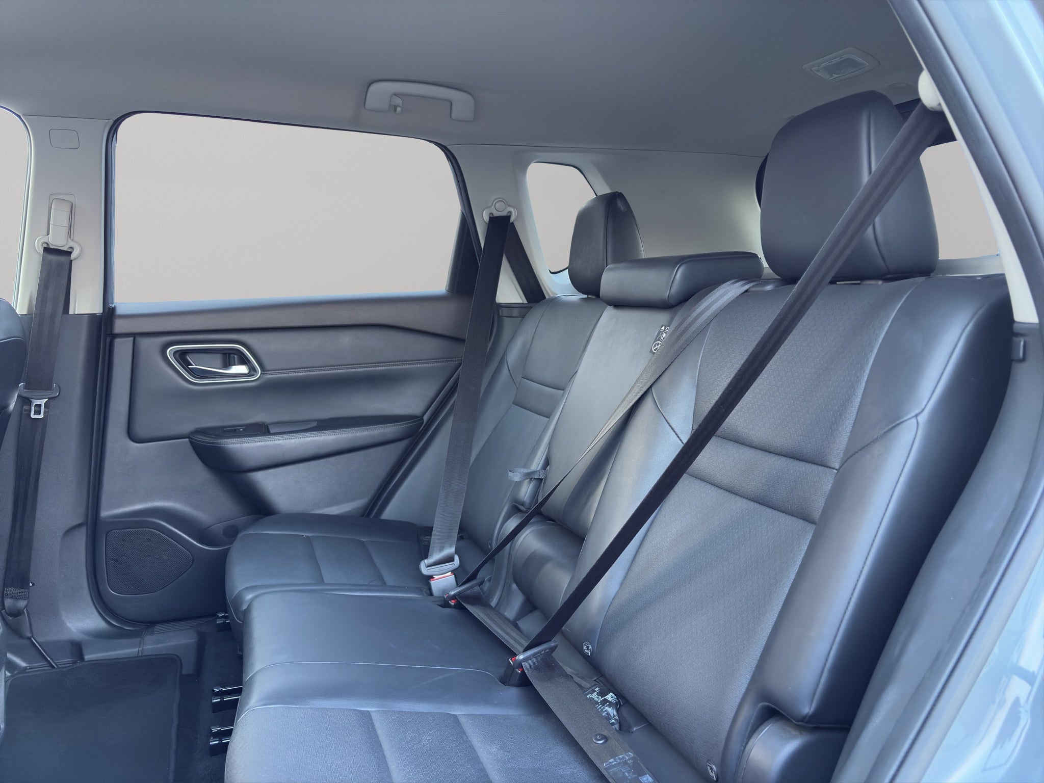 2024 Nissan X-Trail VUD 5 pts. Exclusive, TA, piel, RA-18