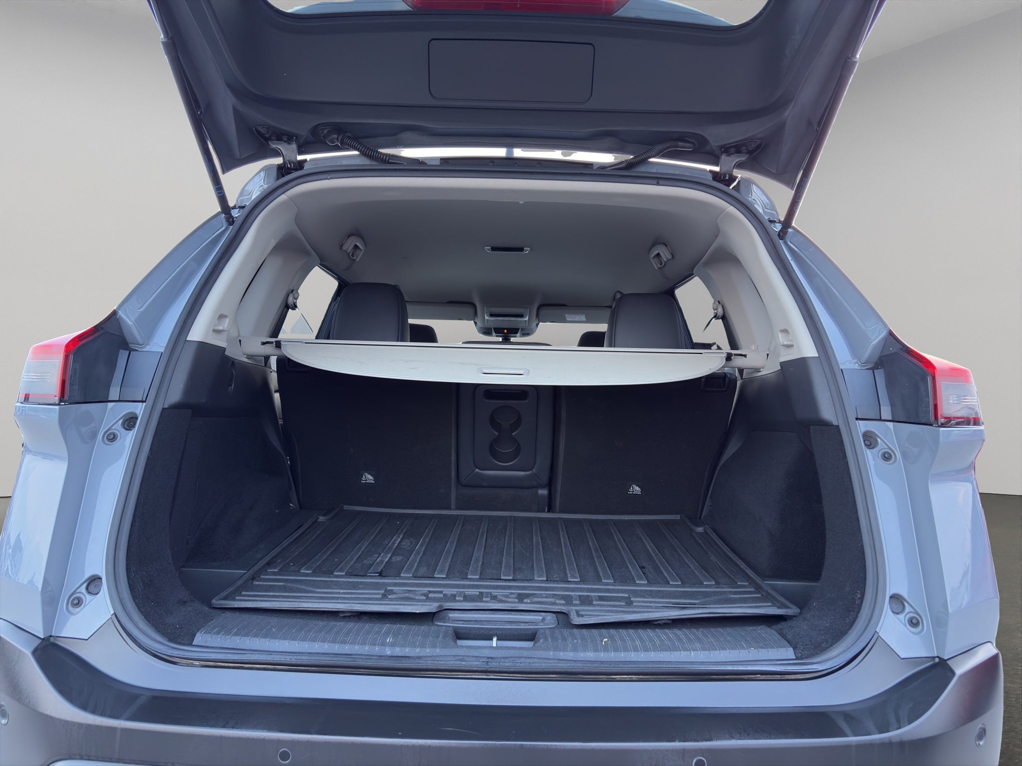 2024 Nissan X-Trail VUD 5 pts. Exclusive, TA, piel, RA-18