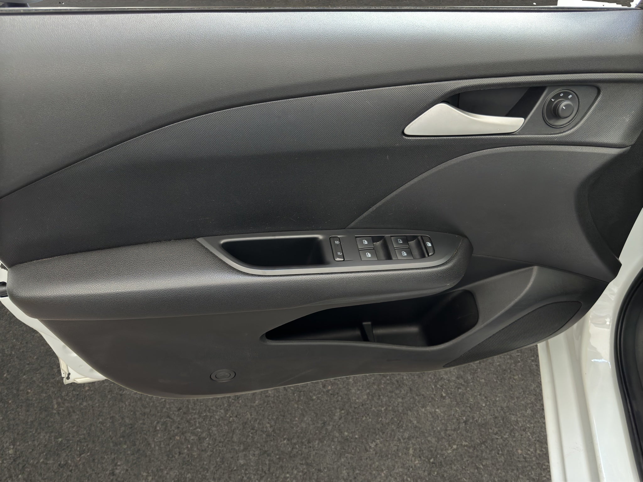 2023 Chevrolet Cavalier 4 pts. LS, 1.3T, TA, a/ac., VE, RA-16