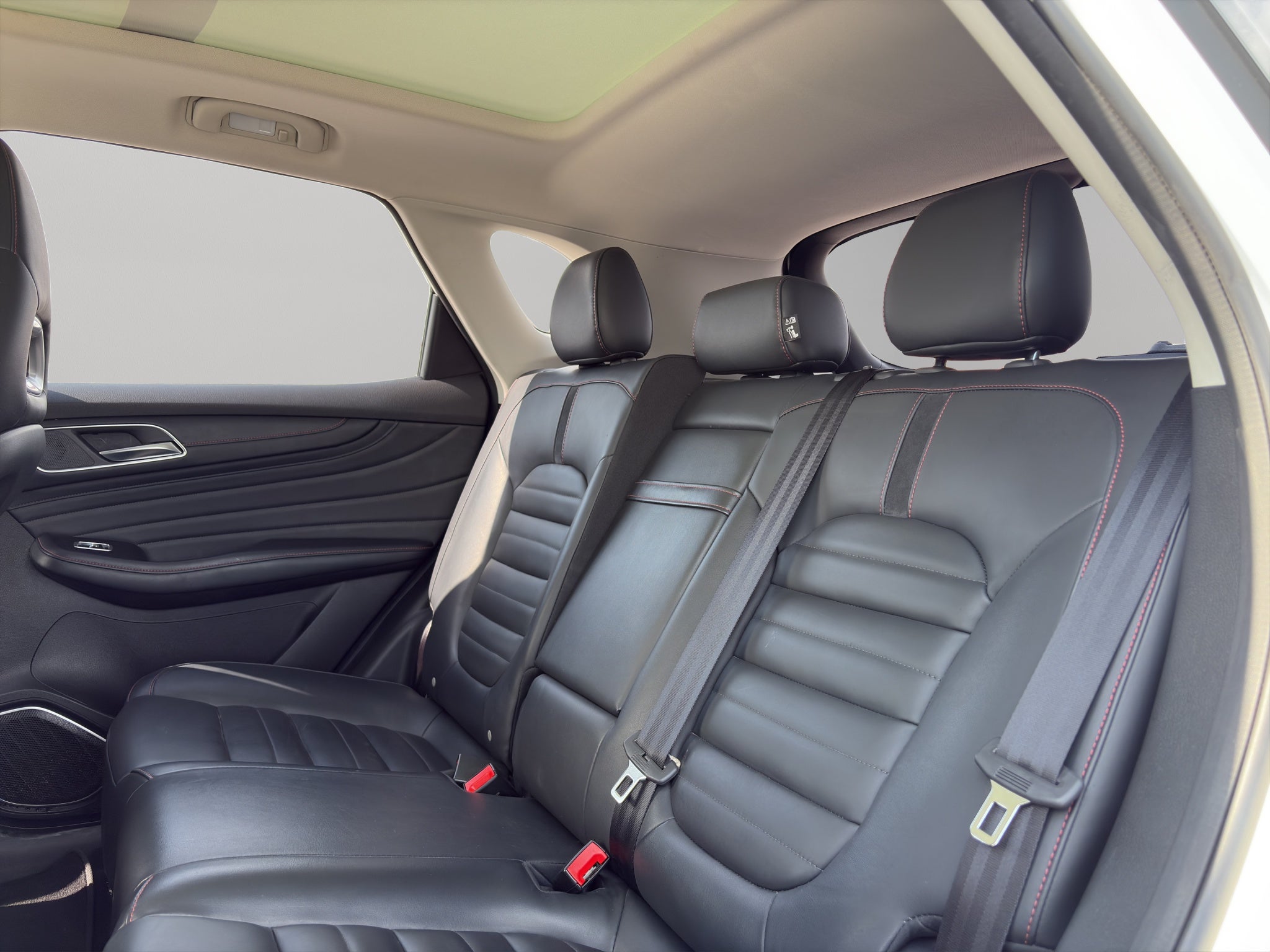 2022 MG HS VUD 5 pts. Trophy, 2.0T, TA, piel, TP, RA-18