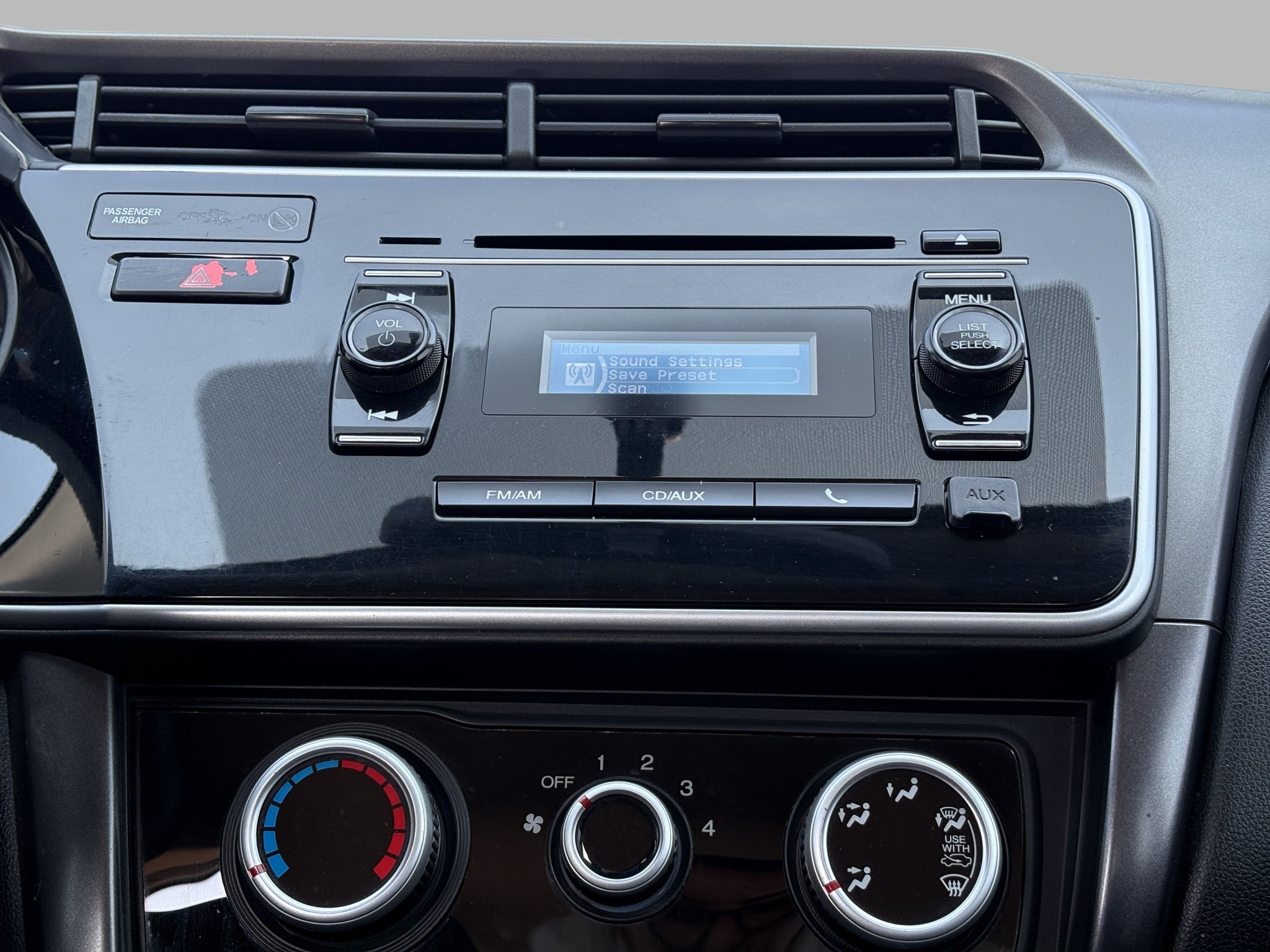 2020 Honda City 4 pts. LX, L4, CVT, a/ac., RA-15 (línea anterior)