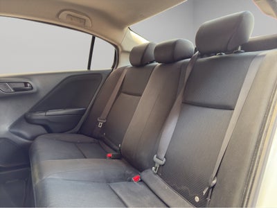 2020 Honda City 4 pts. LX, L4, CVT, a/ac., RA-15 (línea anterior)