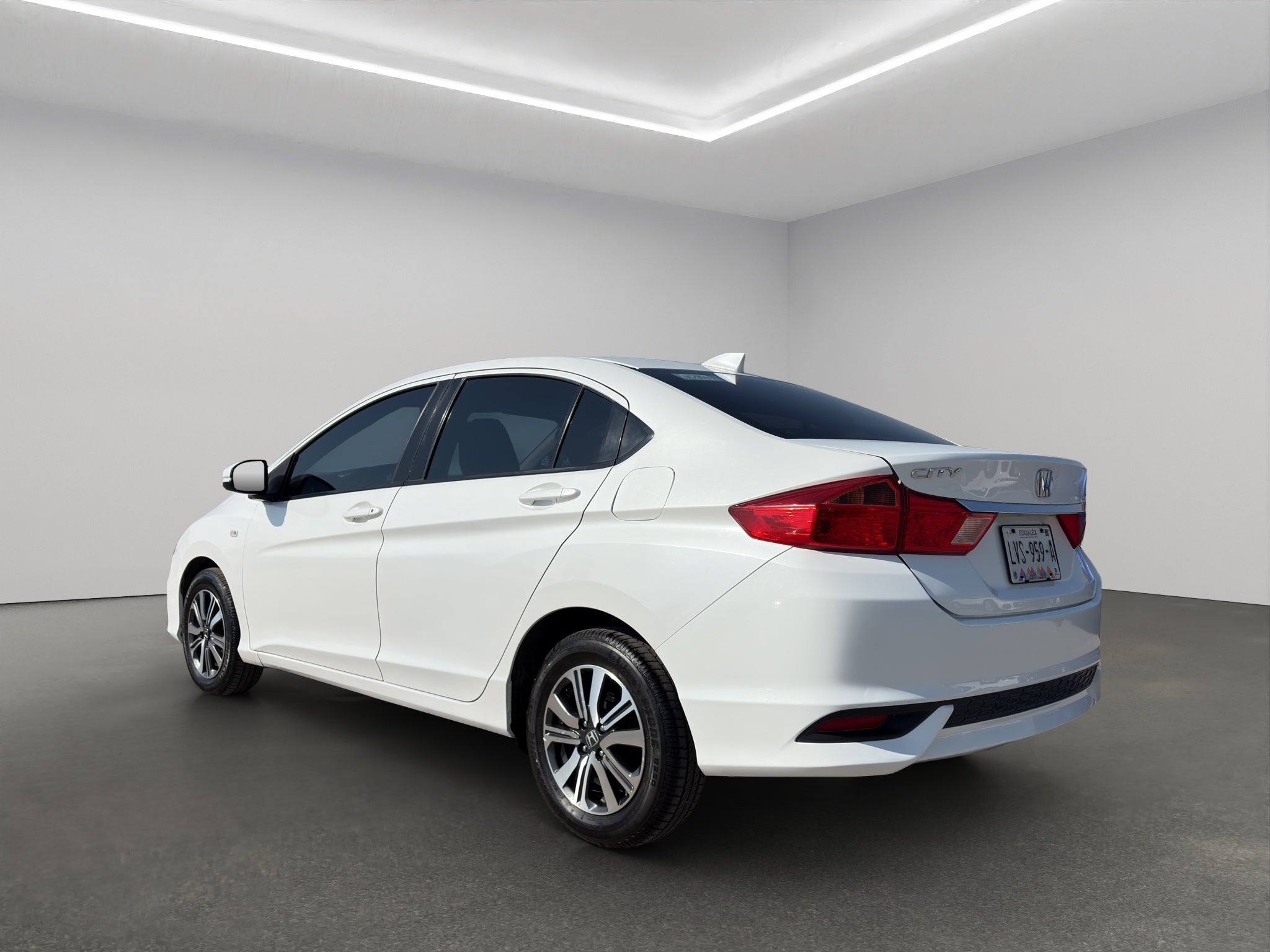 2020 Honda City 4 pts. LX, L4, CVT, a/ac., RA-15 (línea anterior)