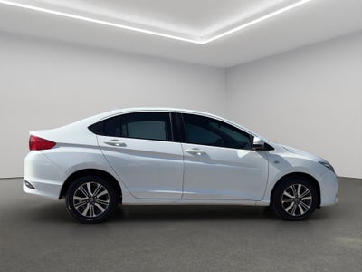 2020 Honda City 4 pts. LX, L4, CVT, a/ac., RA-15 (línea anterior)