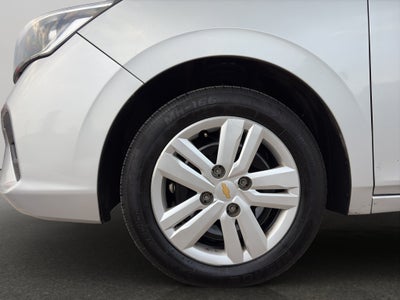 2024 Chevrolet Aveo 4 pts. LS, 1.5l, TM6, a/ac., R-15 (línea nueva)