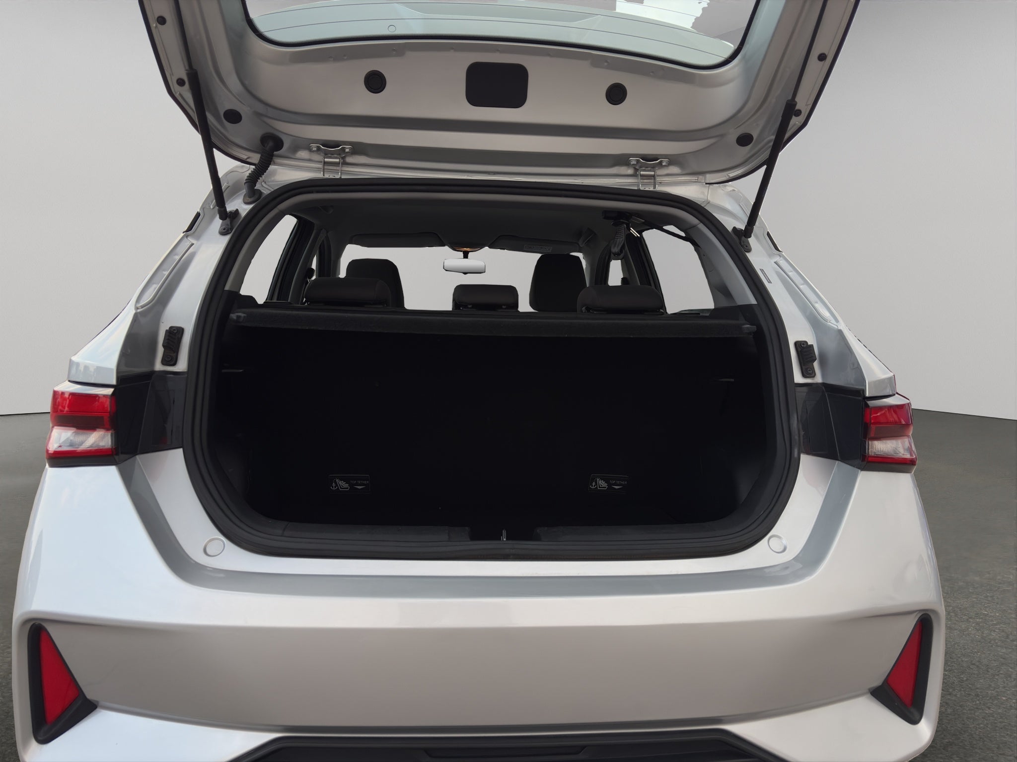 2024 Chevrolet Aveo 4 pts. LS, 1.5l, TM6, a/ac., R-15 (línea nueva)