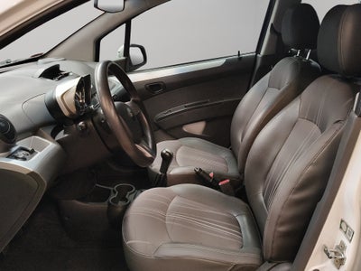 2016 Chevrolet Spark 5 pts. HB LTZ, 1.4l, TM5, a/ac., f. niebla, RA-15 (nueva generación)