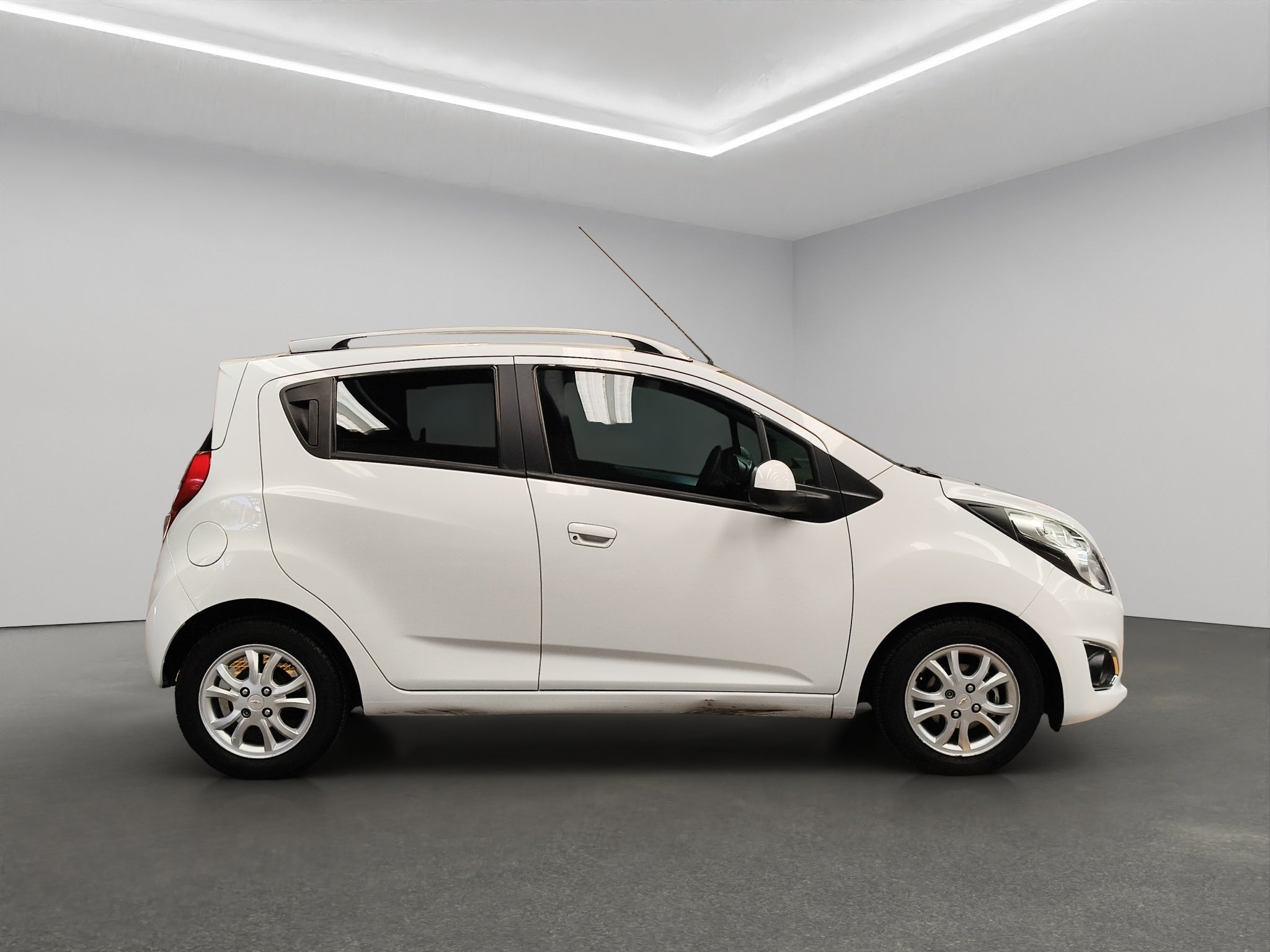 2016 Chevrolet Spark 5 pts. HB LTZ, 1.4l, TM5, a/ac., f. niebla, RA-15 (nueva generación)