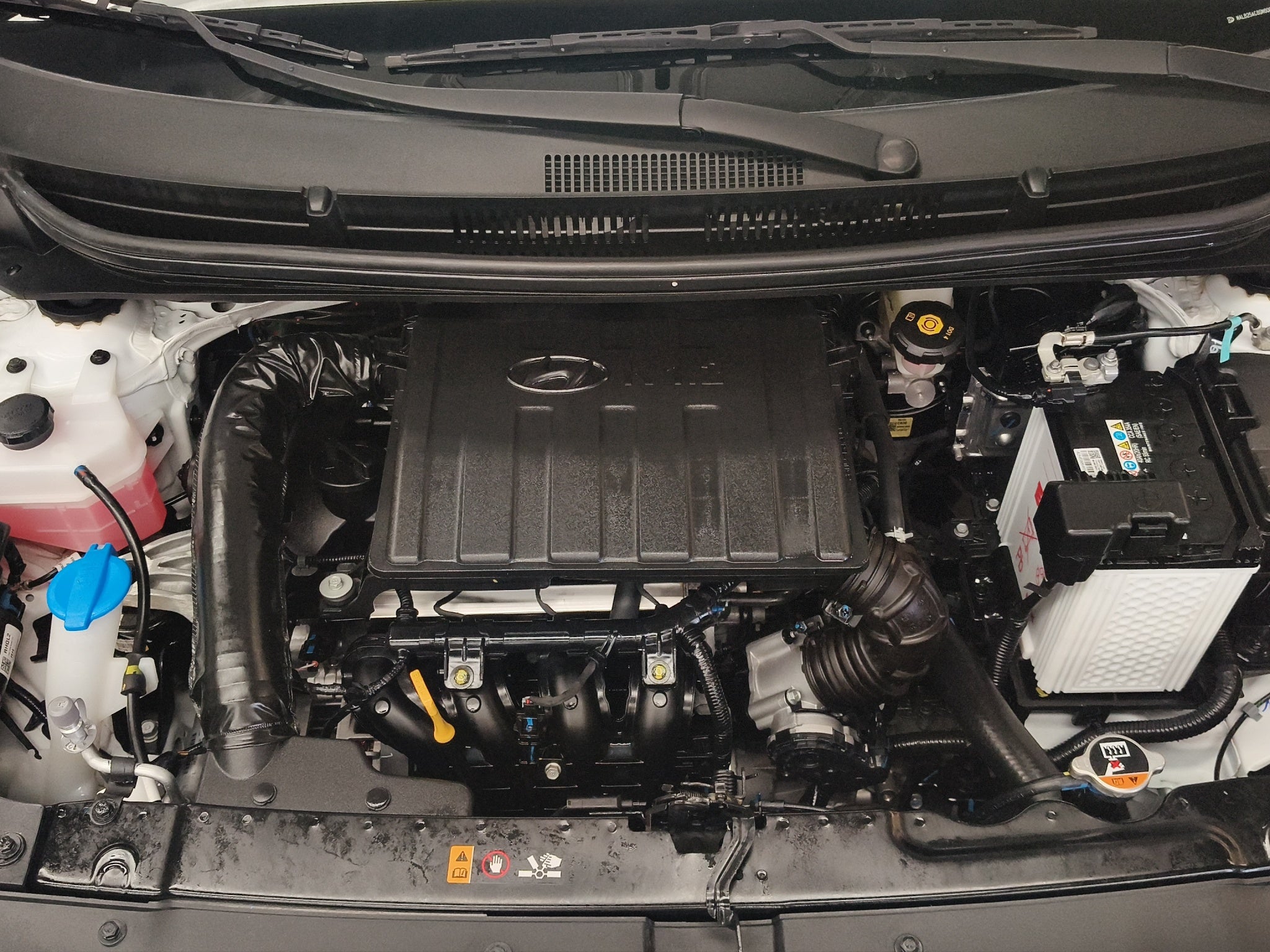 2025 Hyundai Grand i10 5 pts. HB GL MID, 1.2l, TM5, VE, RA-15