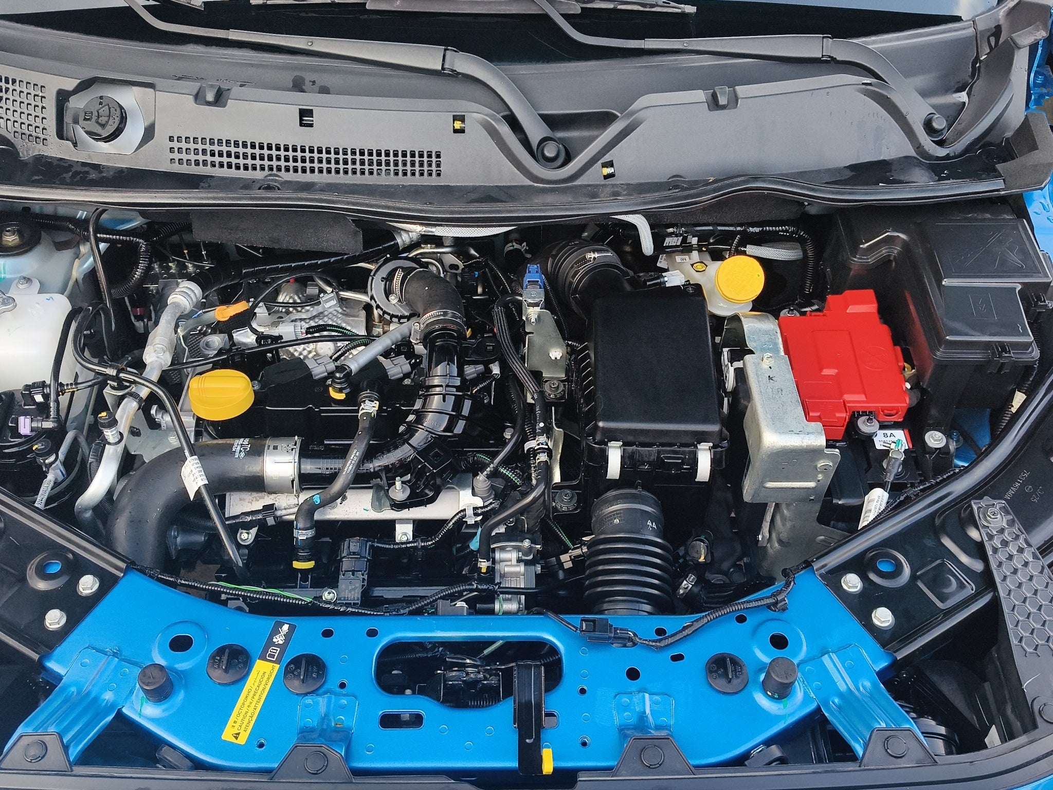 2025 Nissan Magnite VUD 5 pts. Exclusive, 1.0T, CVT, piel,RA-16