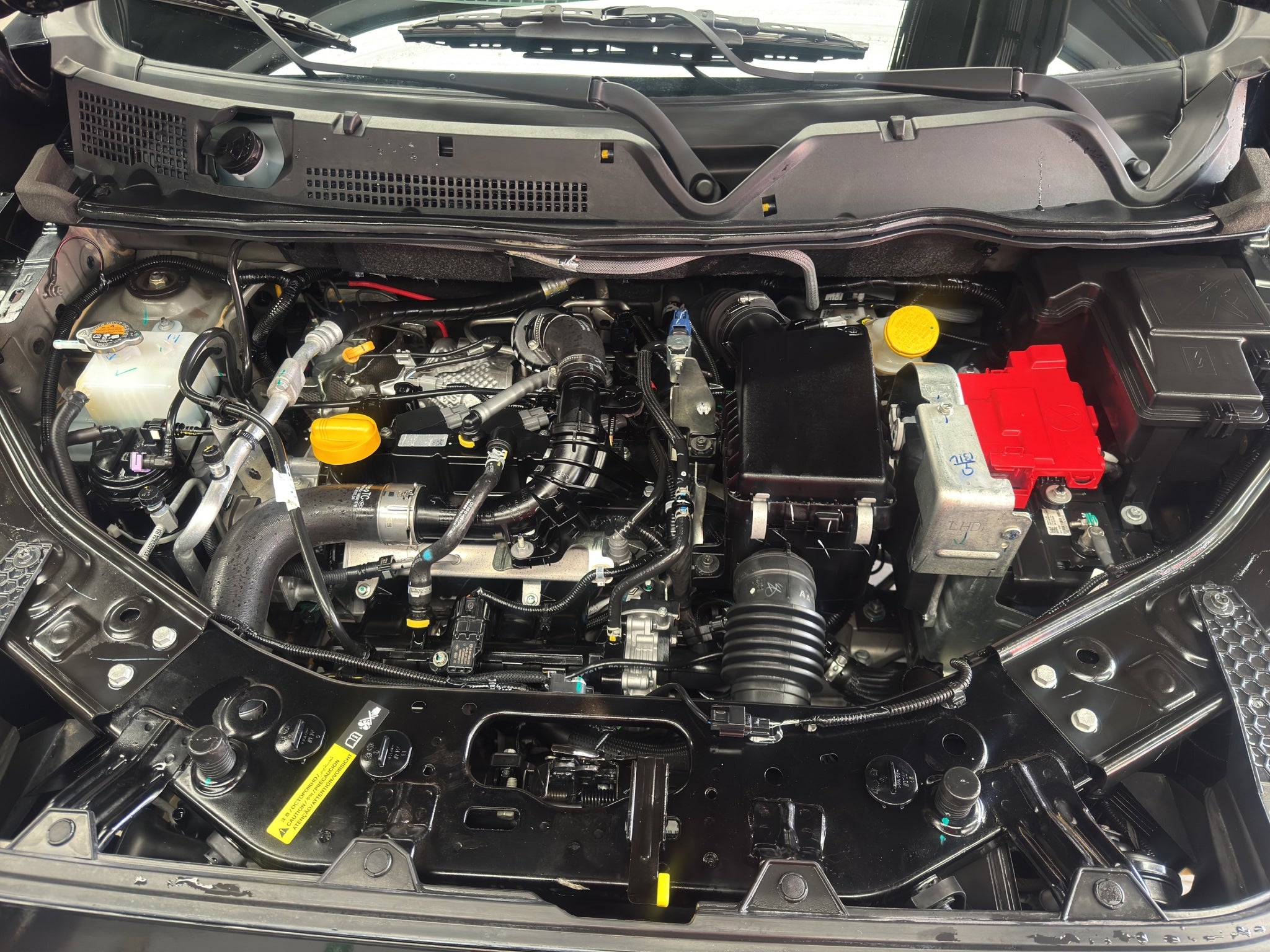 2026 Nissan Magnite VUD 5 pts. Advance, 1.0T, TM5, RA-16