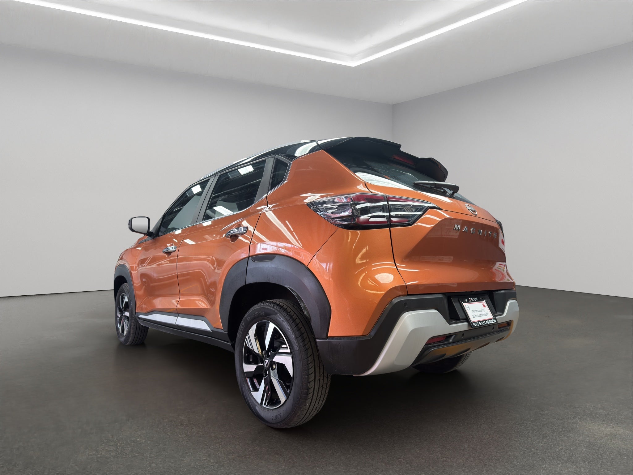 2025 Nissan Magnite VUD 5 pts. Exclusive, 1.0T, CVT, piel, RA-16