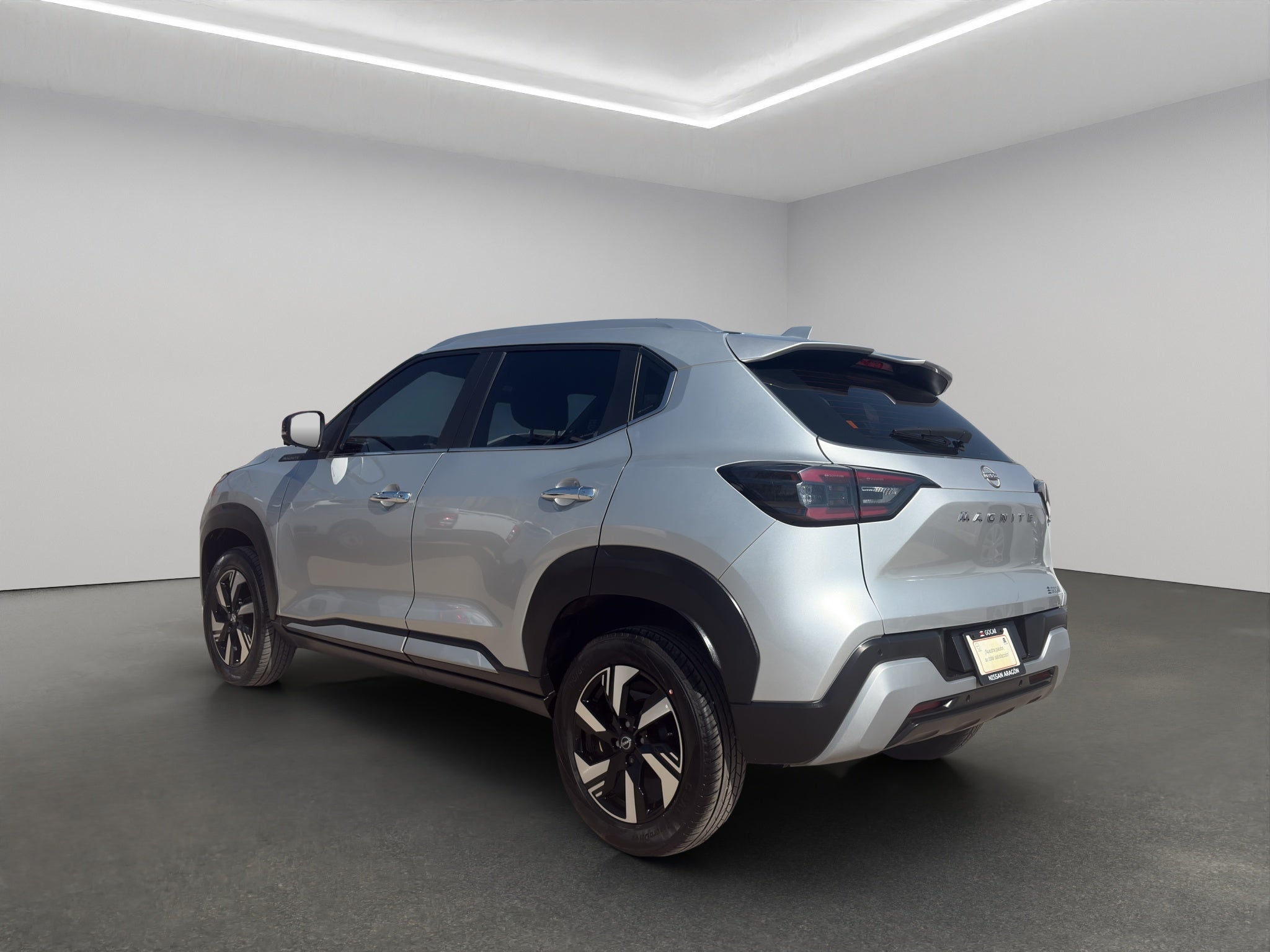 2025 Nissan Magnite VUD 5 pts. Exclusive, 1.0T, TM5, piel, RA-16