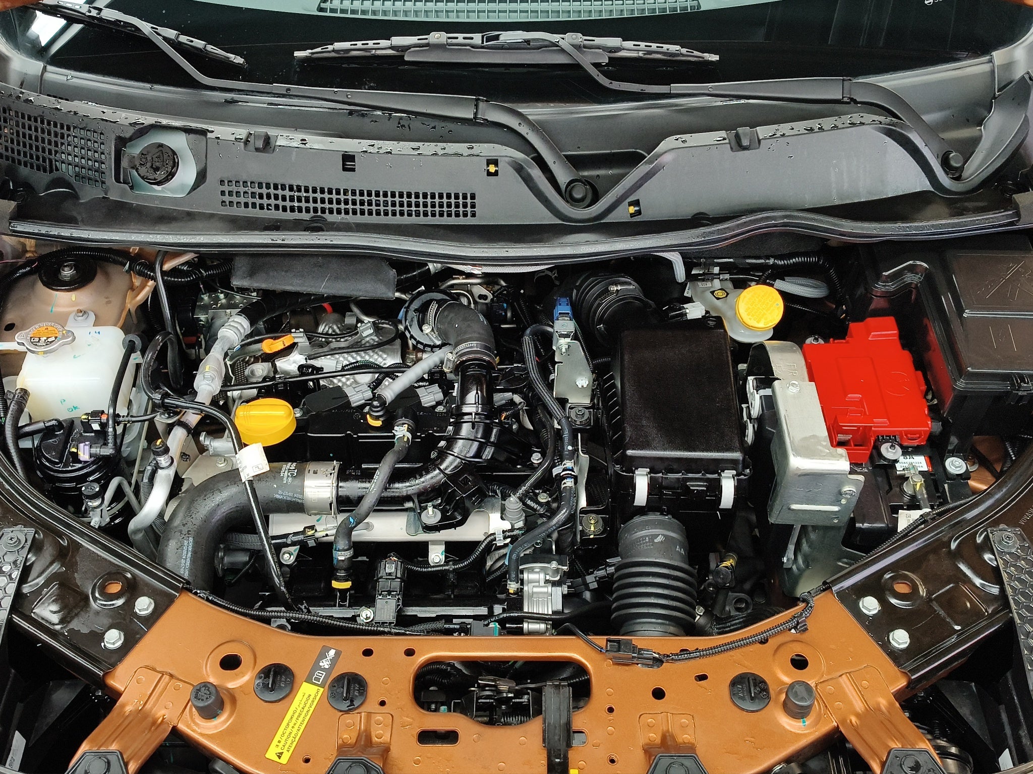 2025 Nissan Magnite VUD 5 pts. Exclusive, 1.0T, CVT, piel, RA-16