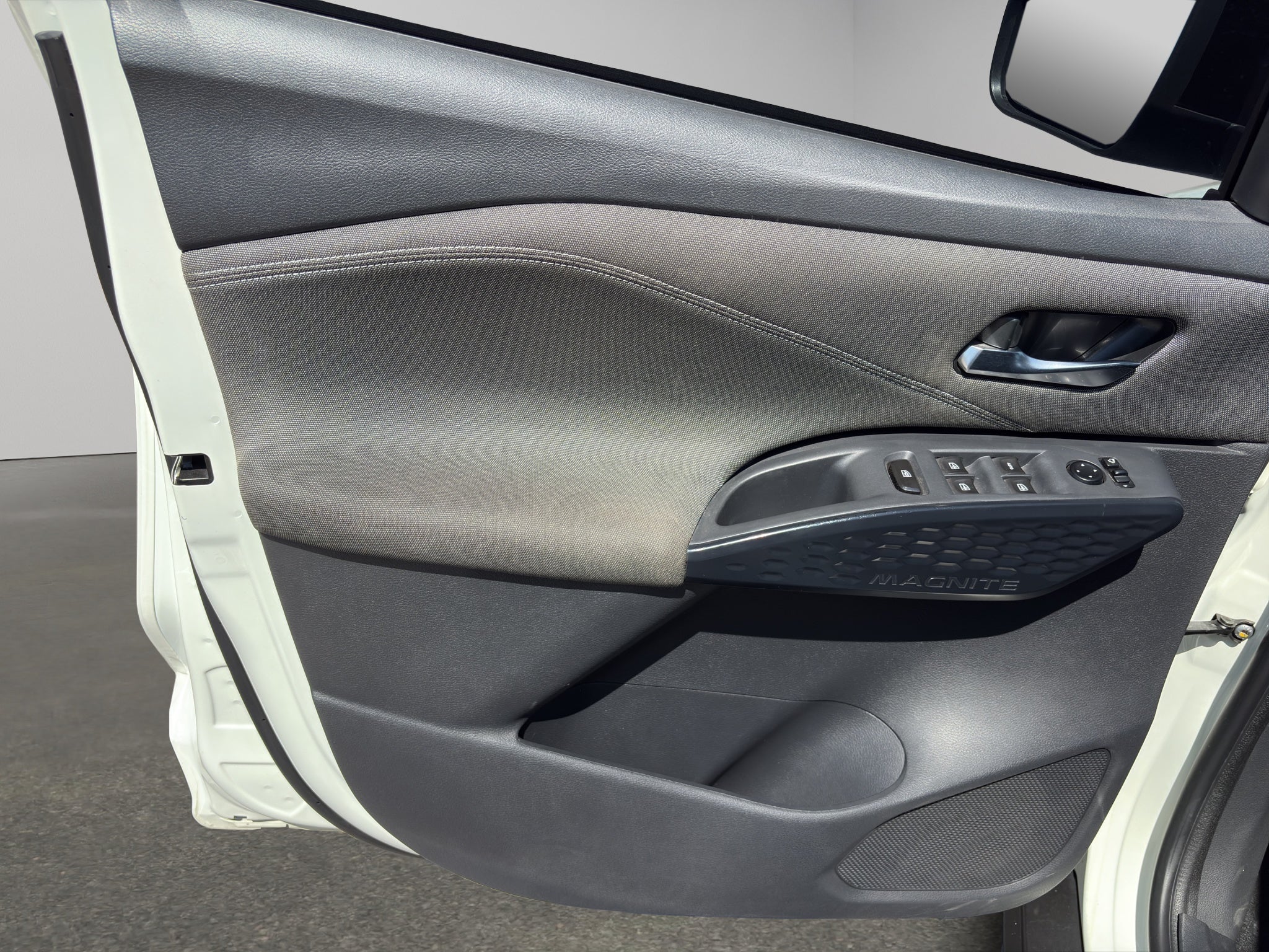 2025 Nissan Magnite VUD 5 pts. Advance, 1.0T, TM5, RA-16