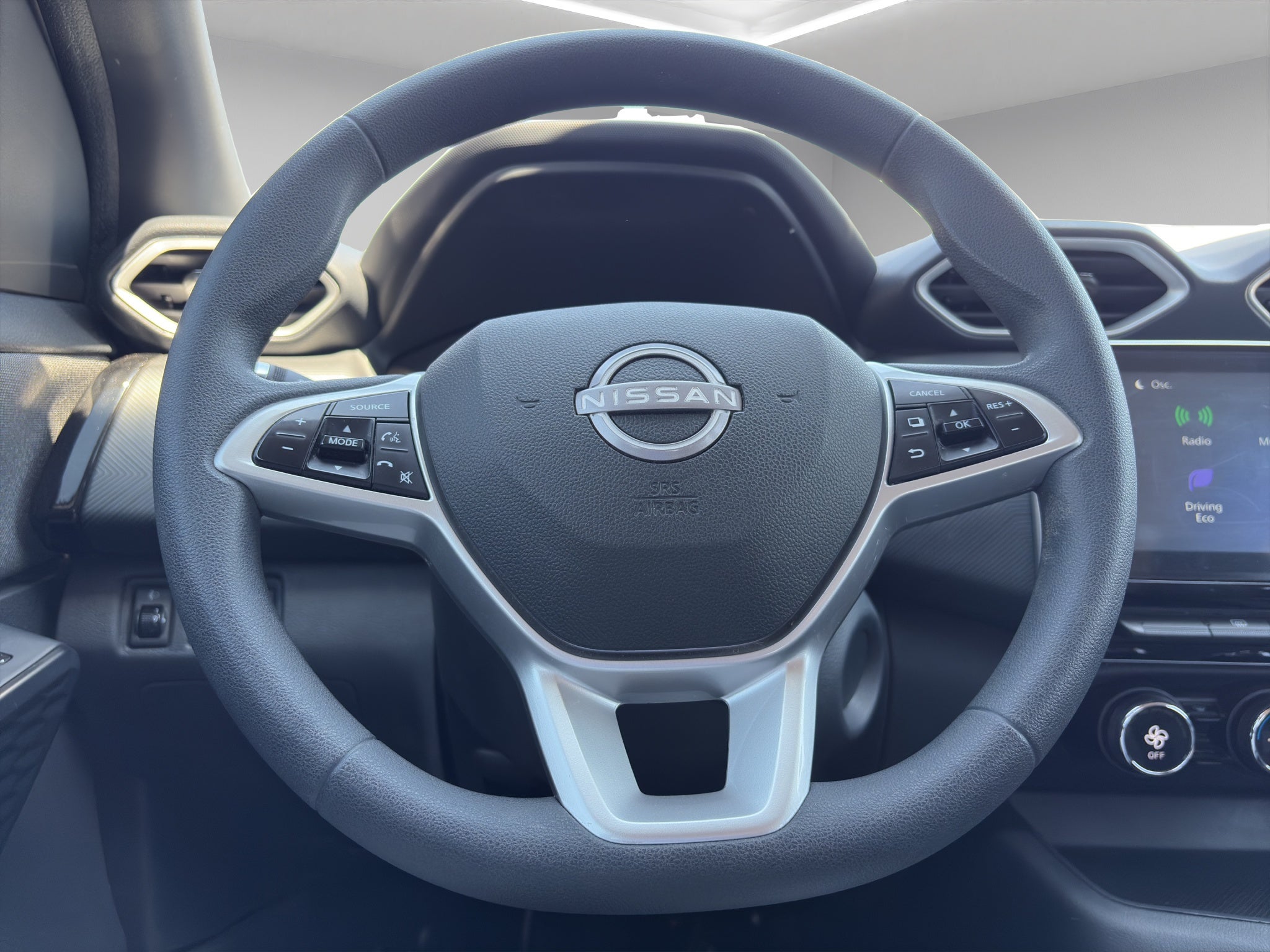 2025 Nissan Magnite VUD 5 pts. Advance, 1.0T, TM5, RA-16